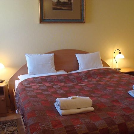 Hotel Arany Trofea Eger Extérieur photo