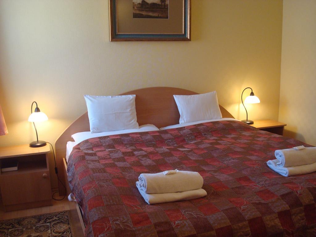 Hotel Arany Trofea Eger Extérieur photo
