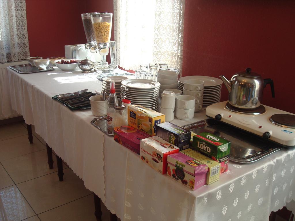 Hotel Arany Trofea Eger Extérieur photo